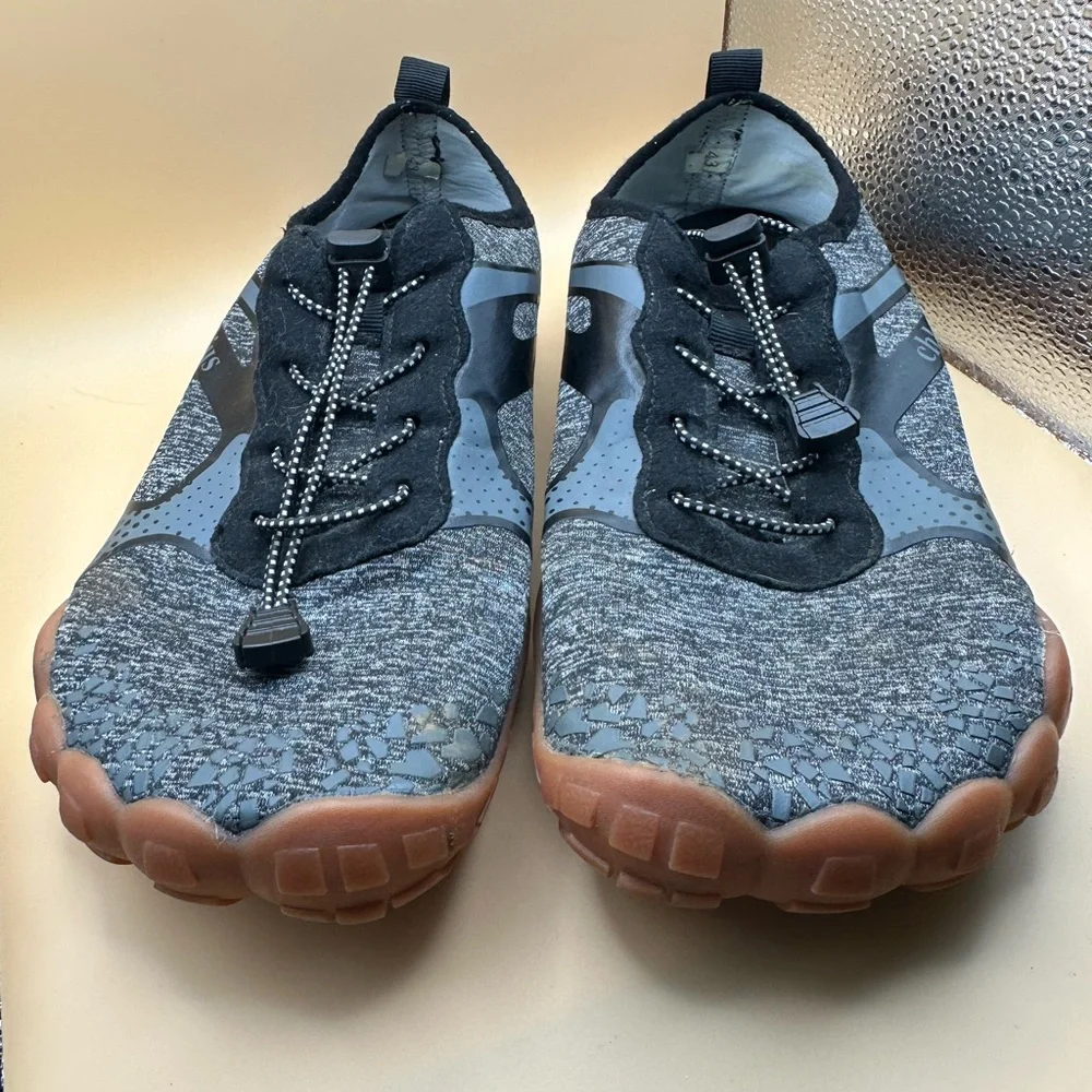 Black‎ and Gray Athletic Shoes